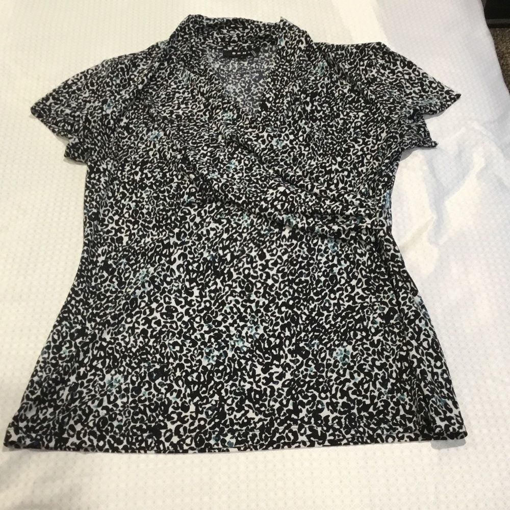DKNY Black and White Patterned Blouse